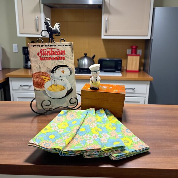 Vintage Kitchen Bundle, Recipe Box - Chicken Easel - Retro Napkins - - Picture 16 of 17